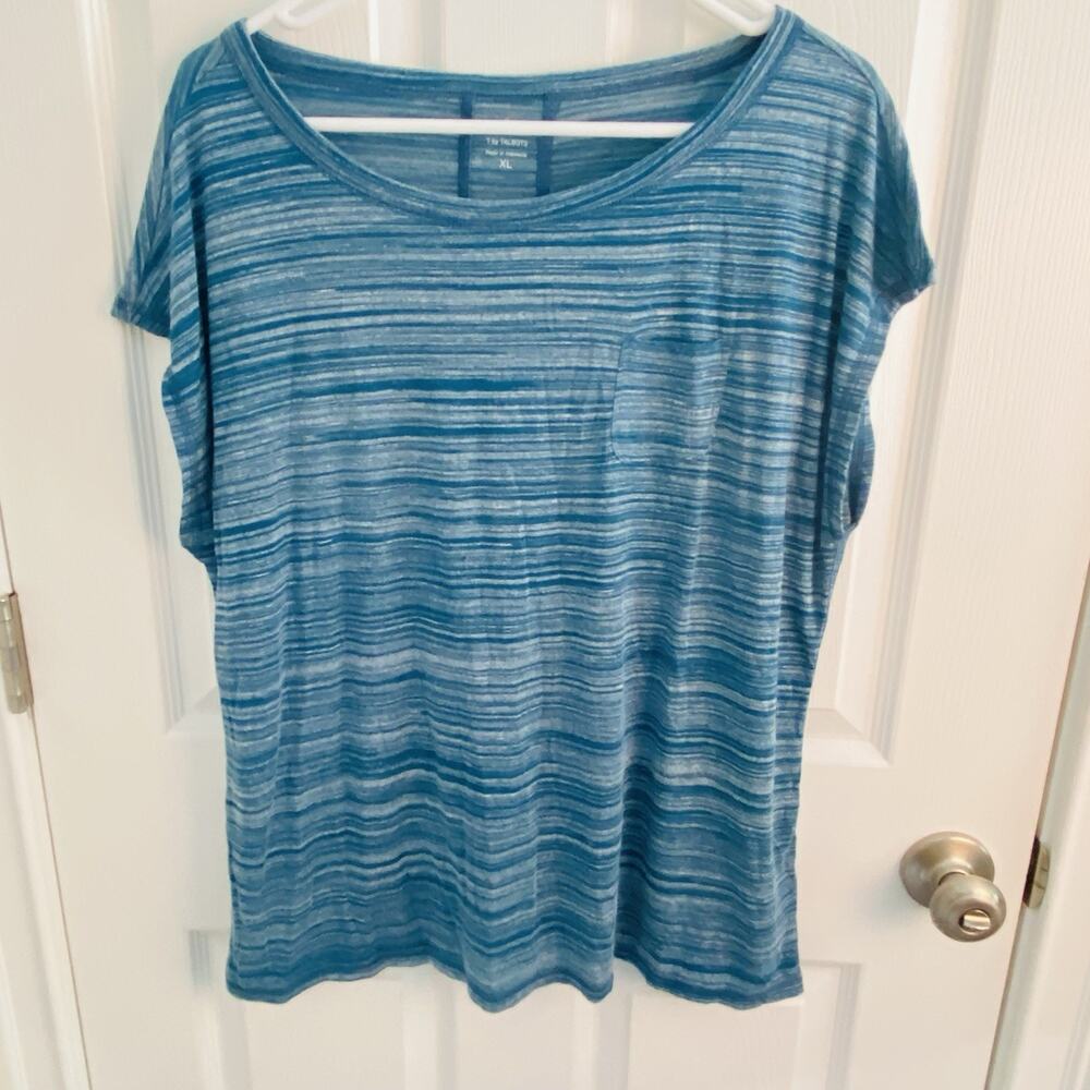 T by Talbots Women's V Neck Tee Shirt Teal Space Dye Pocket Slub Cotton Aqua
